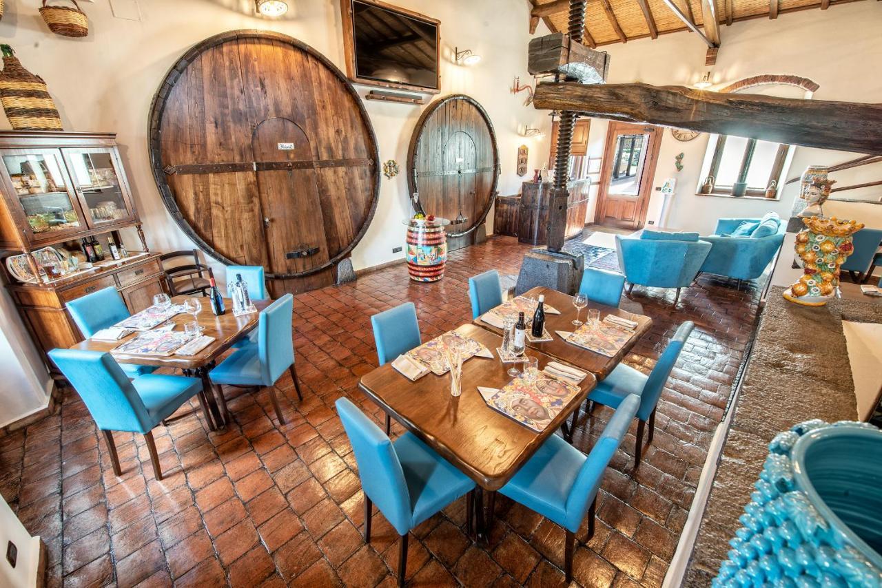 Landhuis Etna Quota Mille Boutique Hotel, Typical Sicilian Food & Wine *