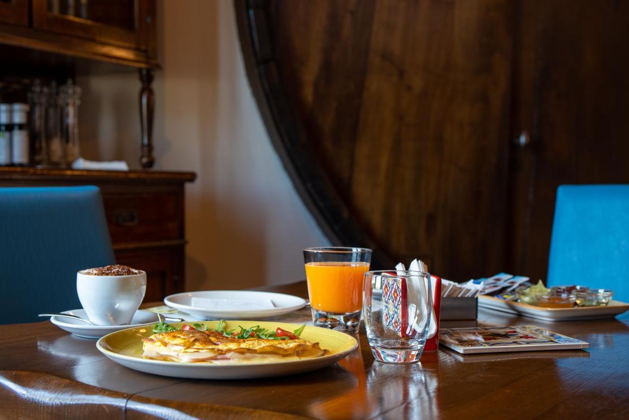 Landhuis Etna Quota Mille Boutique Hotel, Typical Sicilian Food & Wine Randazzo