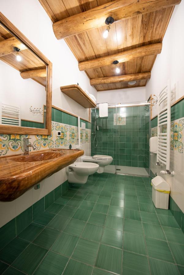 Etna Quota Mille Boutique Hotel, Typical Sicilian Food & Wine Casa rural *