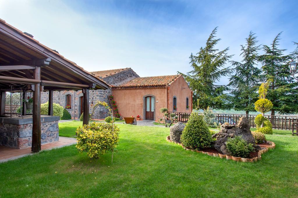 Etna Quota Mille Boutique Hotel, Typical Sicilian Food & Wine Landhuis *