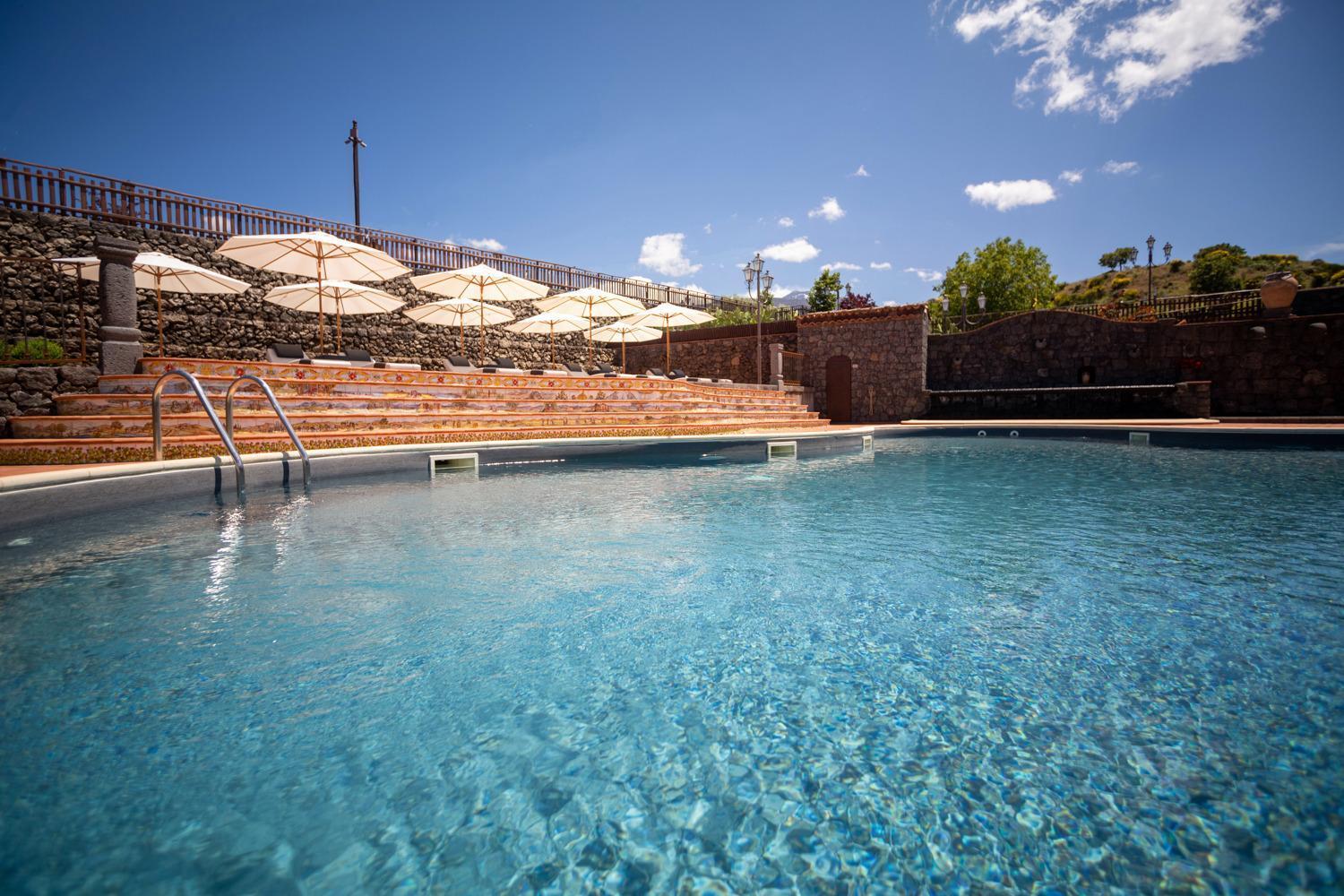 Landhuis Etna Quota Mille Boutique Hotel, Typical Sicilian Food & Wine *