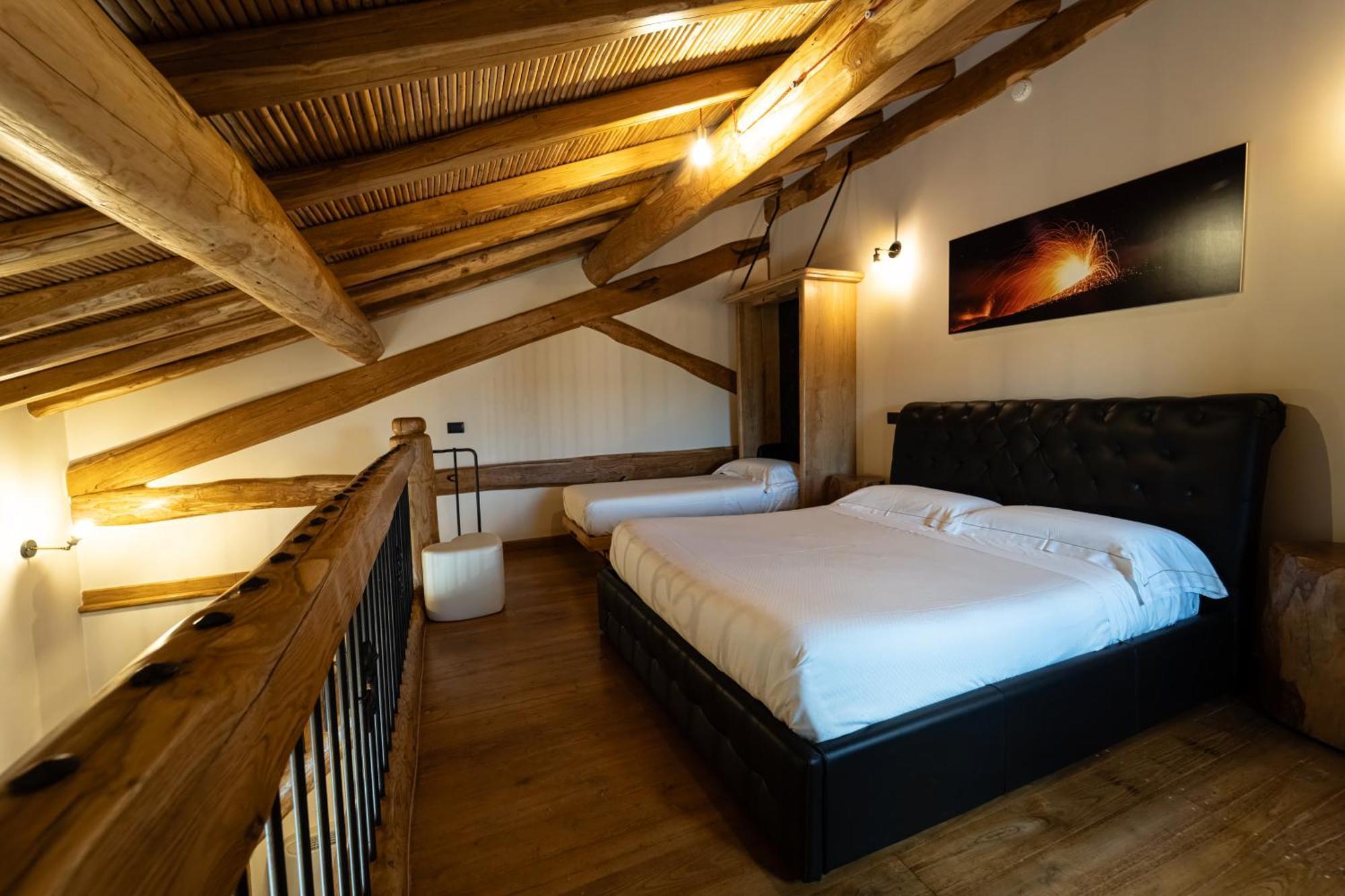 Etna Quota Mille Boutique Hotel, Typical Sicilian Food & Wine *